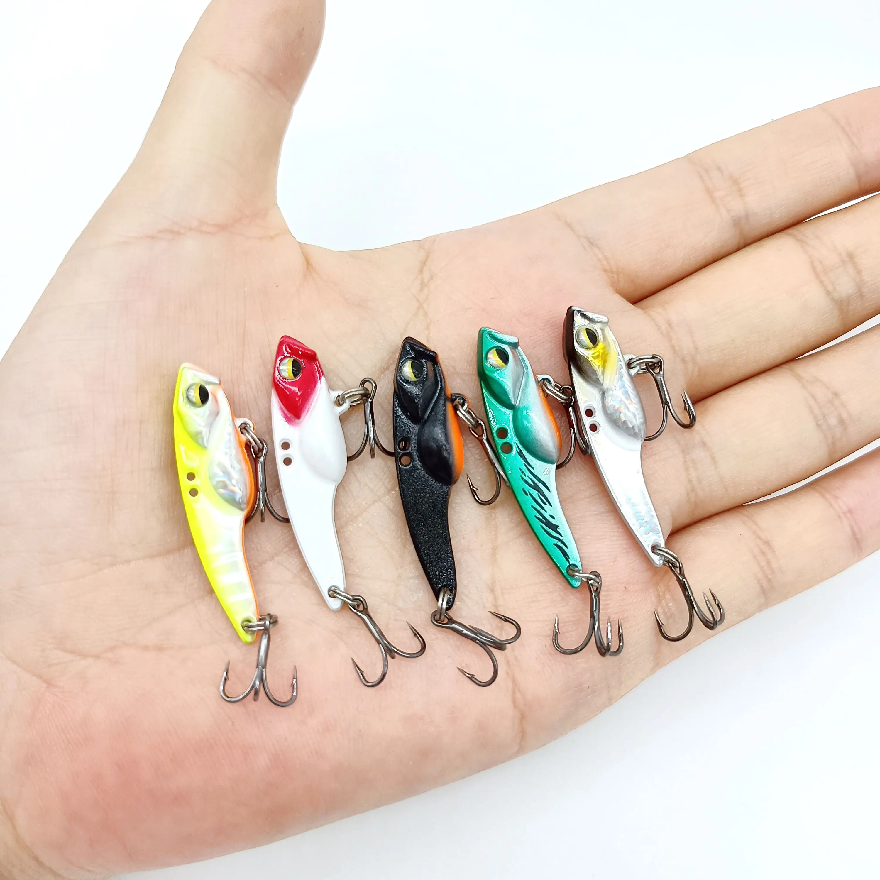 DUODUOYU 1 Uds Metal VIB Jig señuelo de Pesca 3,5g/5g/8g cuchara Artificial Spinner hundimiento Vibetion anzuelos triples aparejos de Pesca - imagen 3
