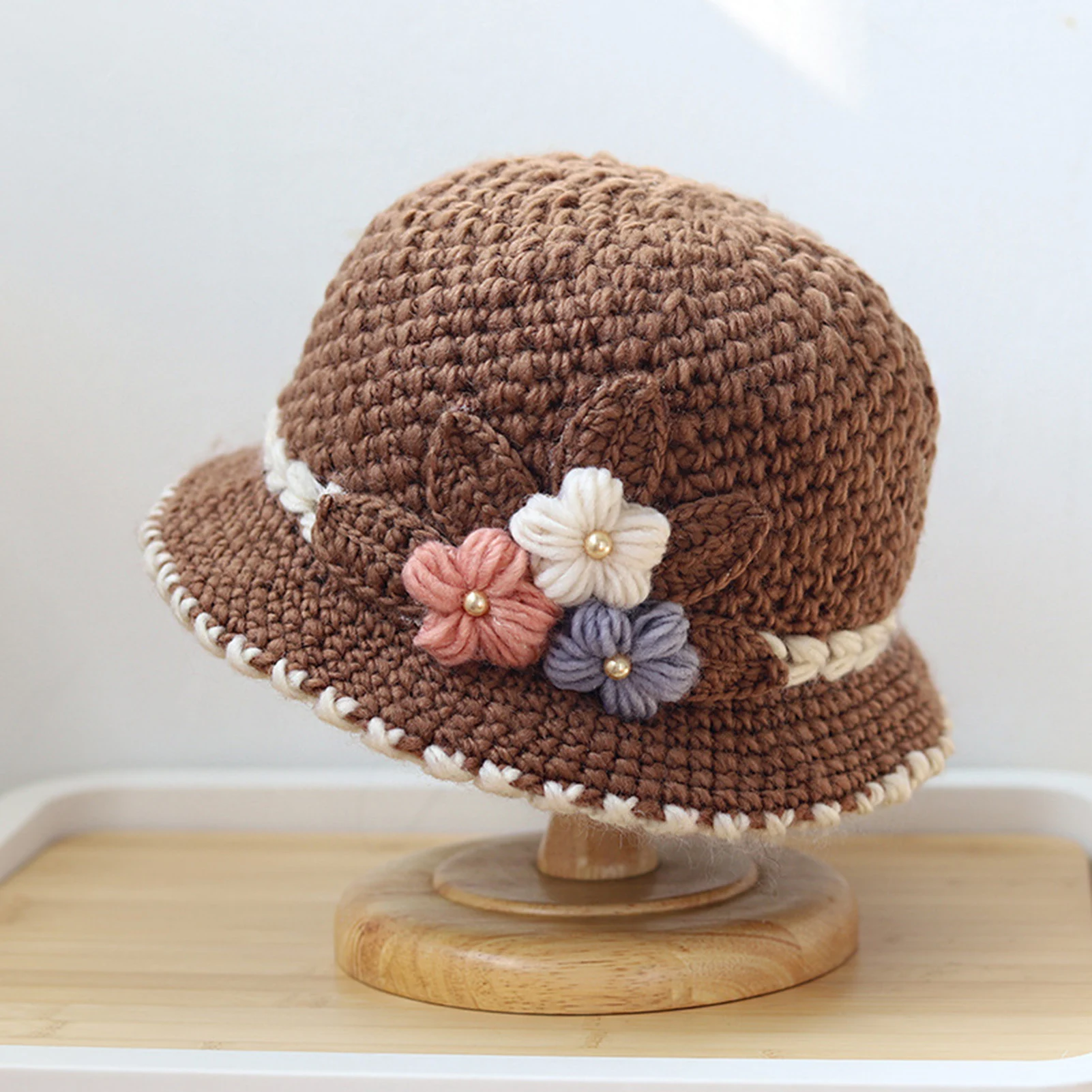 Gorro cálido a la moda, gorro tejido con diseño de flores elegante para mujer, gorro grueso a prueba de viento para invierno y exteriores, gorros para ciclismo, montar y acampar - imagen 5