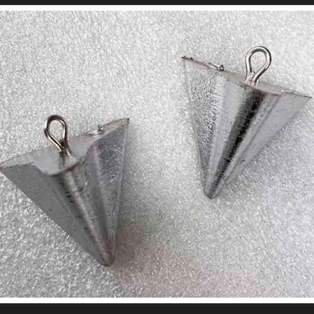 Estos ganchos de metal están diseñados para uso versátil en varias aplicaciones.