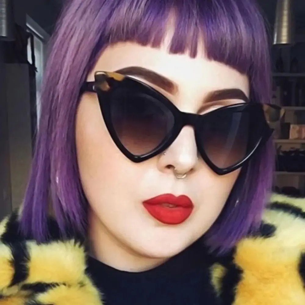 Gafas de sol tipo ojo de gato con montura pequeña a la moda, accesorios UV400, gafas de sol triangulares, gafas de sol de calle para mujer, Unisex - imagen 3