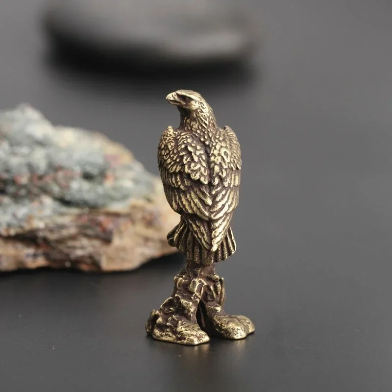 Escultura en miniatura de águila de cobre vintage para decoración - imagen 3