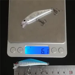 Señuelo duro minnow japonés 60mm 6g con anzuelo triple