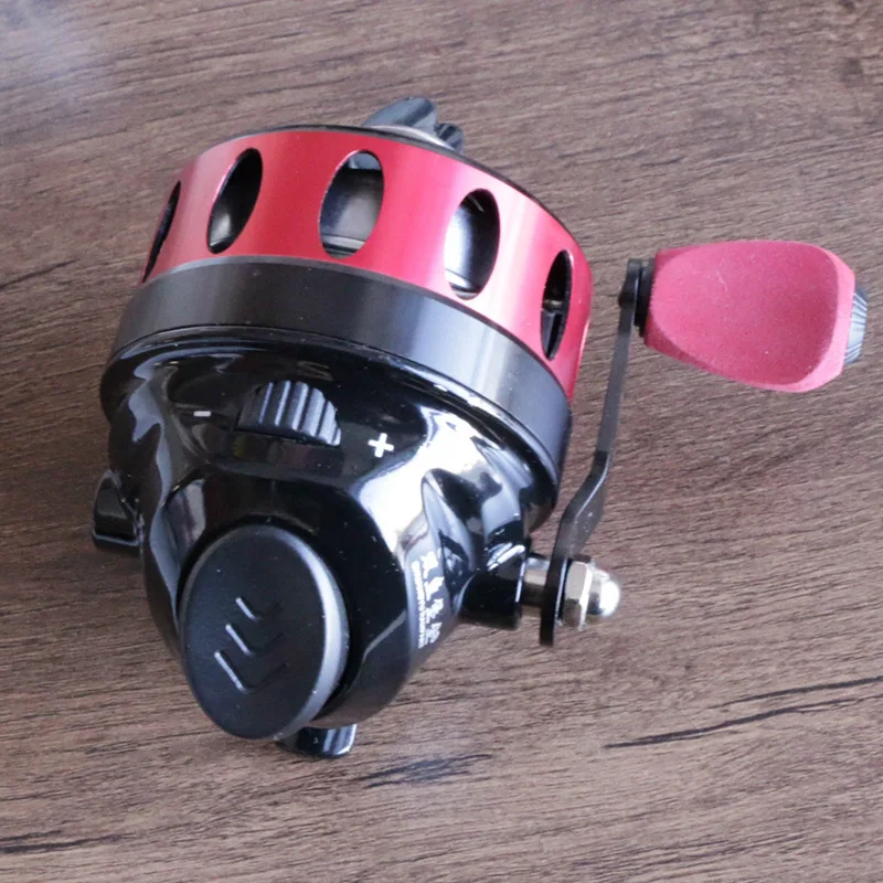 Carrete de pesca de Metal cerrado para exteriores, tirachinas Shoot Fish, carrete de Metal con línea PE 4,3: 1 6 #55M Spincast - imagen 4