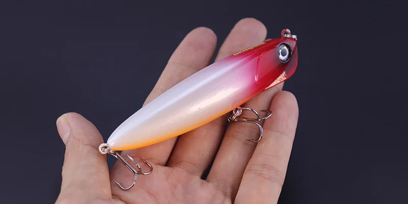 Un vibrante señuelo de pesca para capturar efectivo