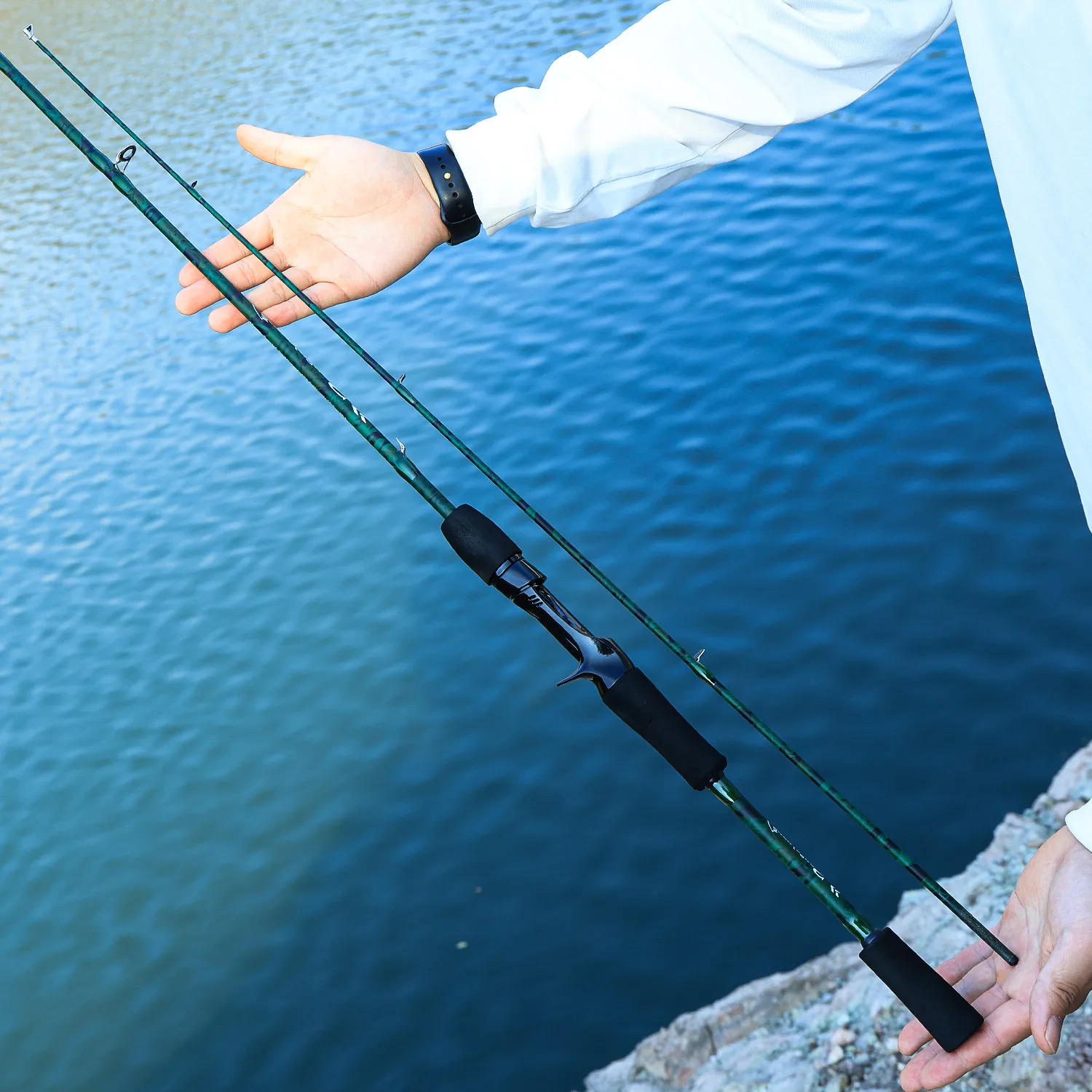 Sougayilang caña de pescar de 2 secciones 1,8 m caña de pescar giratoria caña de pescar ultraligera de fibra de carbono Bss trucha de agua dulce - imagen 5