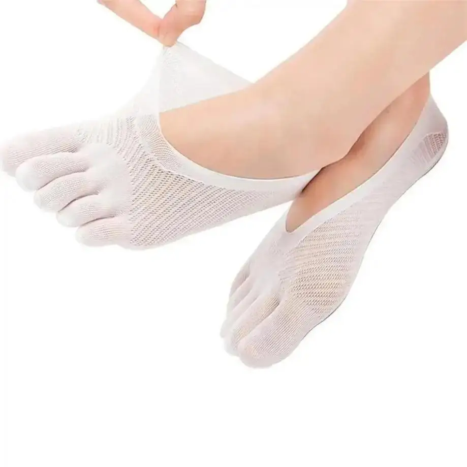 Calcetines invisibles de cinco dedos antideslizantes para mujer - imagen 3