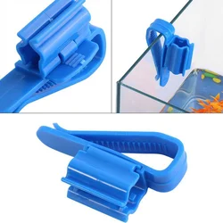 Portacañas con abrazadera ajustable y regulador de caudal