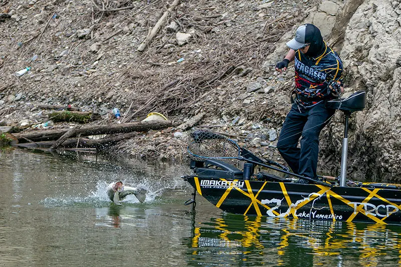 Japón IMAKATSU HUDDLE GILL señuelo de pescado plano cebo suave cebo de natación ranura profunda pescado multisección - imagen 3