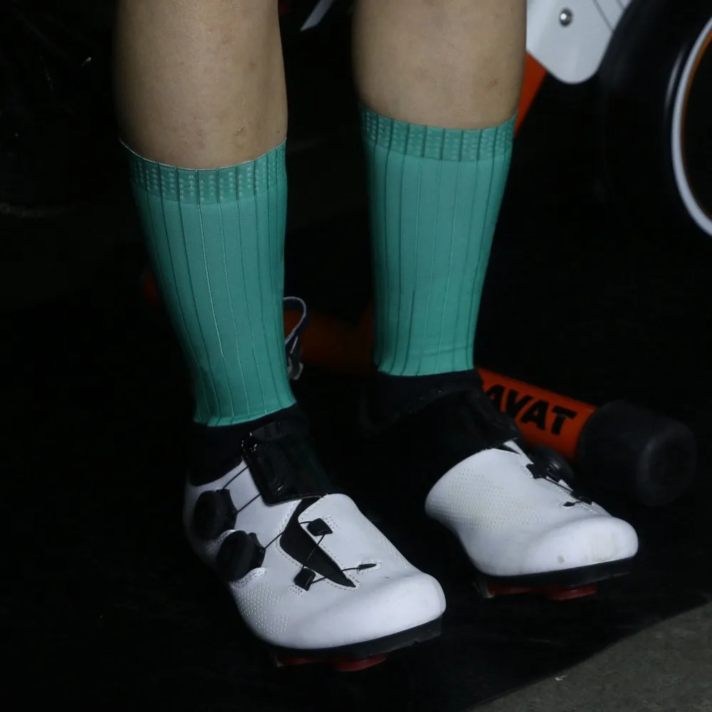 Calcetines deportivos antideslizantes absorbentes para el sudor, cómodos y transpirables, calcetines de bádminton para hombre, calcetines desodorantes con parte inferior de toalla baja