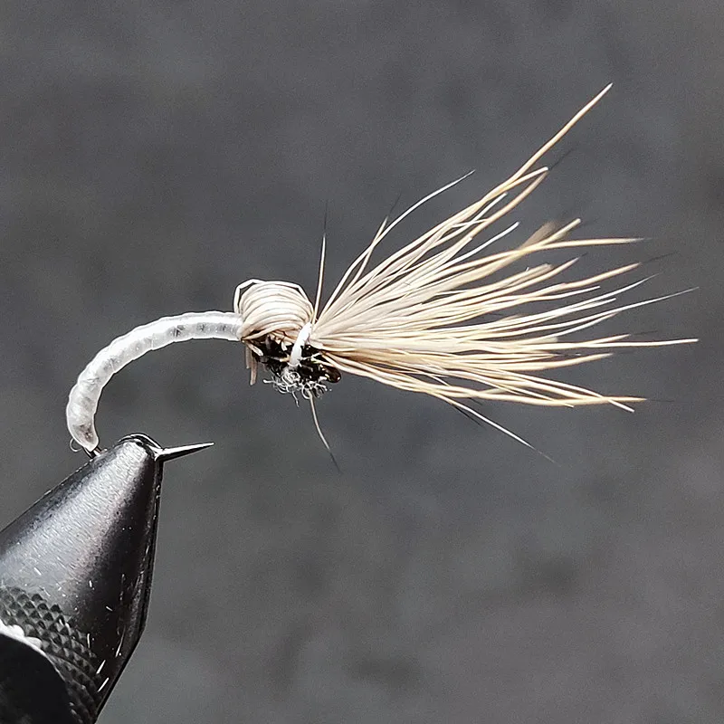 KKWEZVA-cebo de pesca con mosca, 18 piezas, pelo de ciervo, fabricación de Ninfa, con plumas de pavo real, imitando insectos - imagen 5