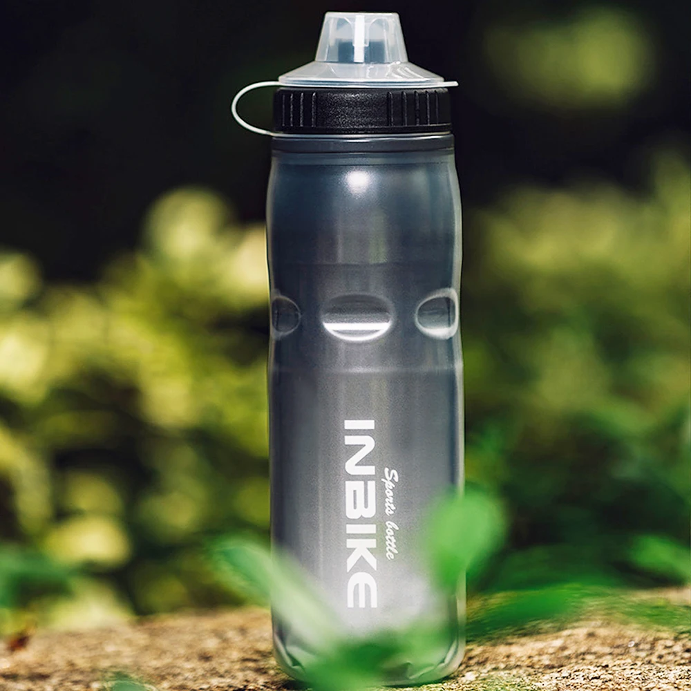 Botella de agua de plástico aislada para bicicleta de montaña, botella de agua sin BPA para deportes de ciclismo, botella de agua deportiva con cubierta antipolvo