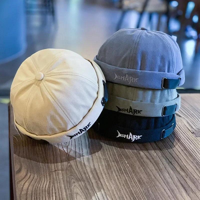 Nuevos sombreros sin ala, Bordado de letras en forma de tiburón a la moda para hombres y mujeres, gorros de algodón, ropa de calle, gorros de melón, gorros - imagen 3