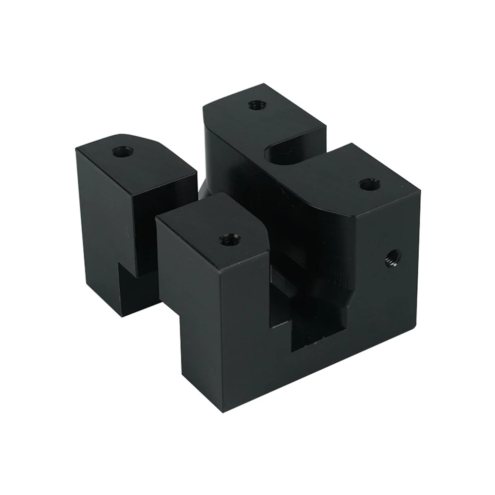 Piezas de plástico a medida con mecanizado CNC – ABS, nailon y PEEK