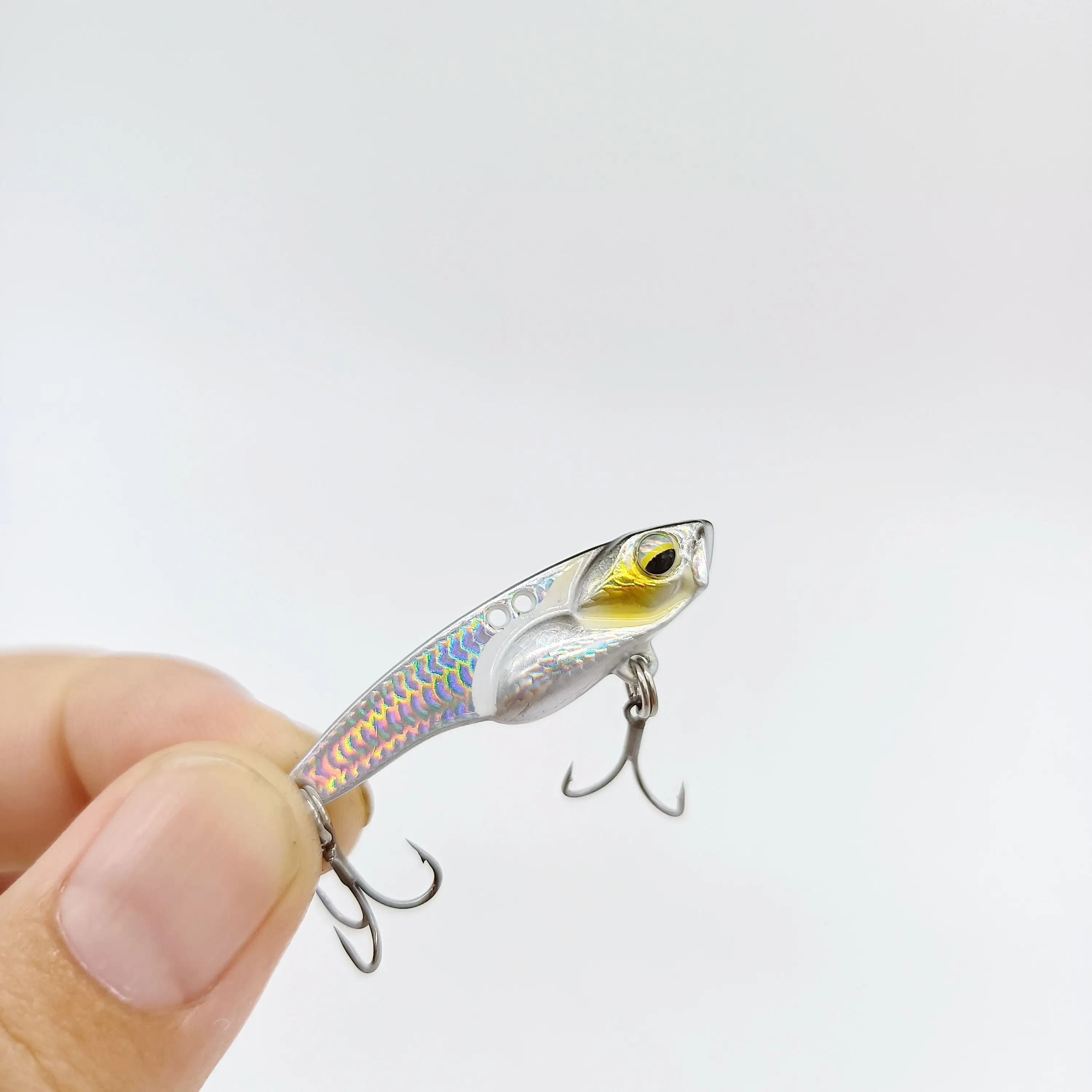 DUODUOYU 1 Uds Metal VIB Jig señuelo de Pesca 3,5g/5g/8g cuchara Artificial Spinner hundimiento Vibetion anzuelos triples aparejos de Pesca - imagen 5