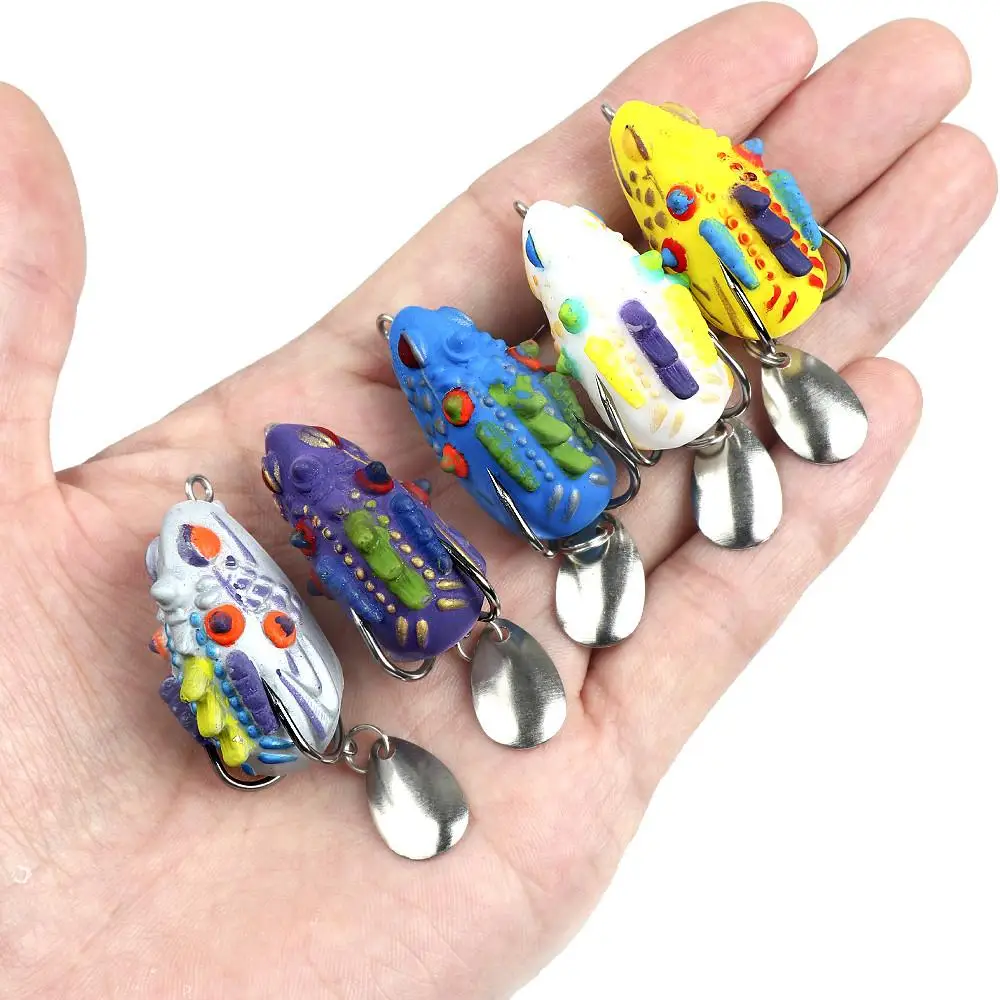 Señuelo de pesca de rana suave de 3cm/4,4g, Mini señuelo suave con anzuelos dobles, cebo Artificial de rana con rayos de agua superiores - imagen 5