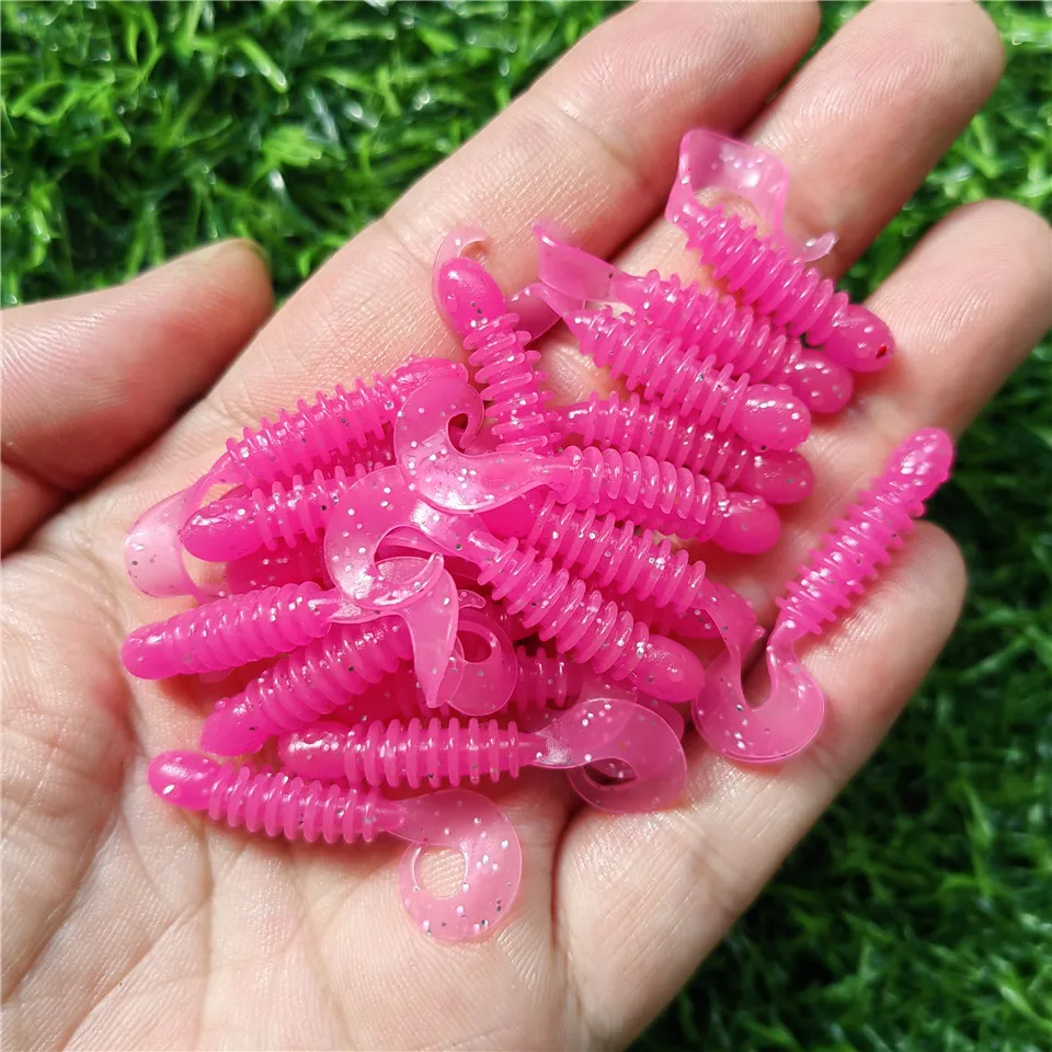 Estos vibrantes señuelos de cebo rosa son perfectos para los entusiastas de la pesca.