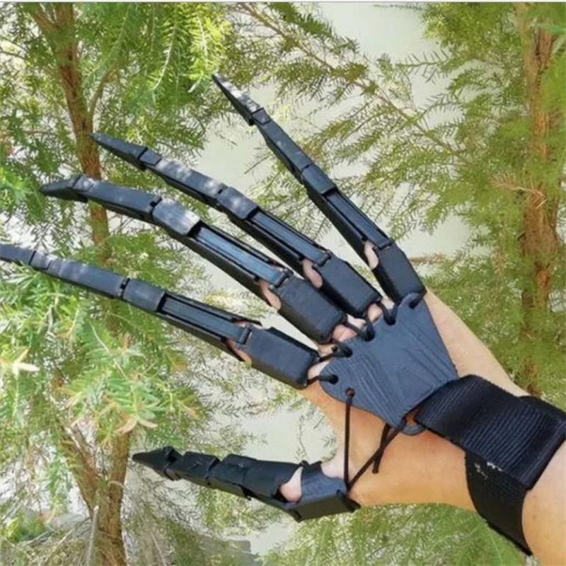 Black Spider Claws
