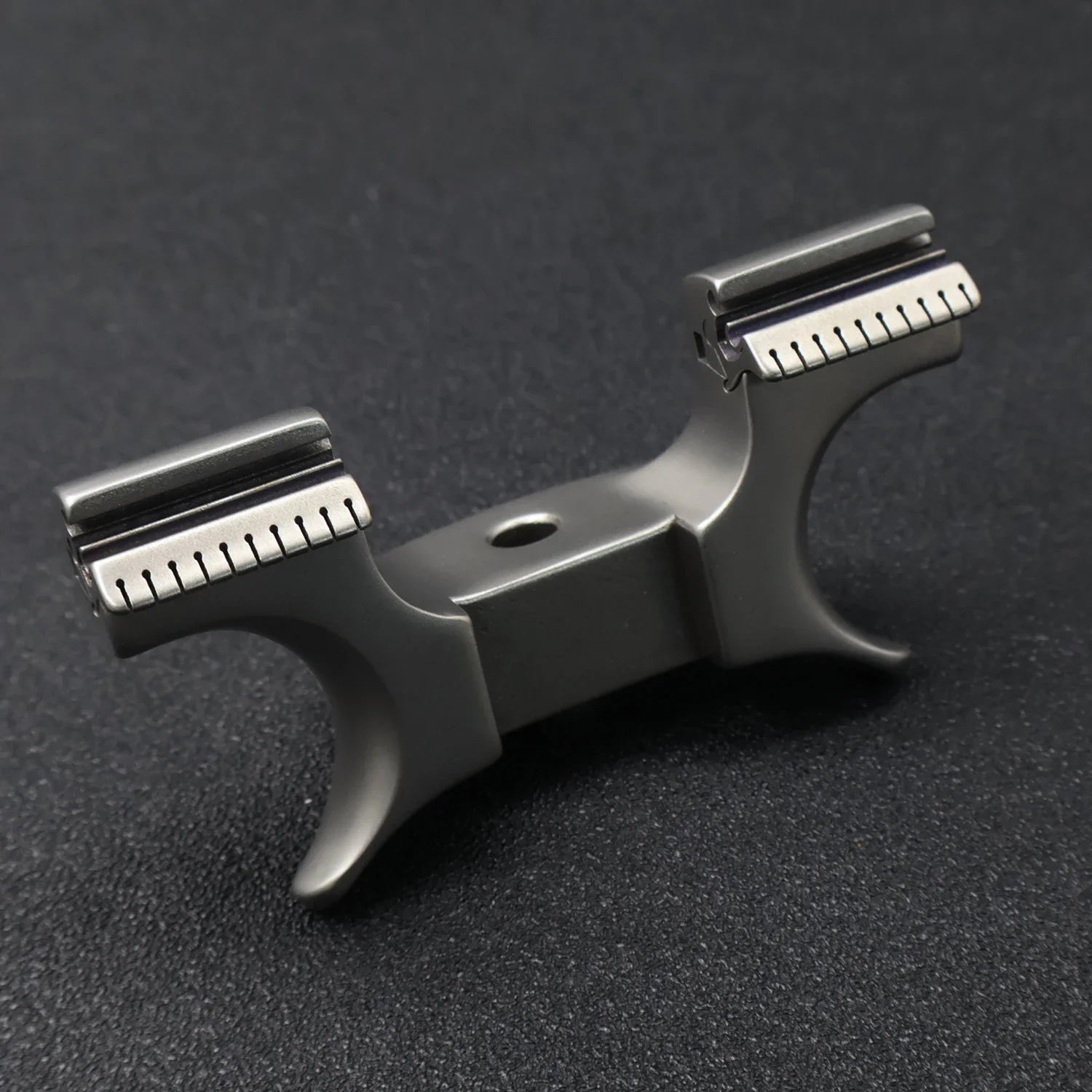 Cabezal tirachinas acero inoxidable con dientes de presión para pesca - imagen 3