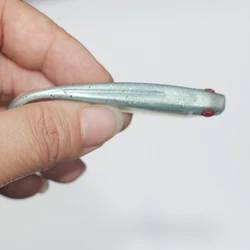 Mustad KEEL TAIL MINNOW Mezashi – Señuelo vinilo suave para perca