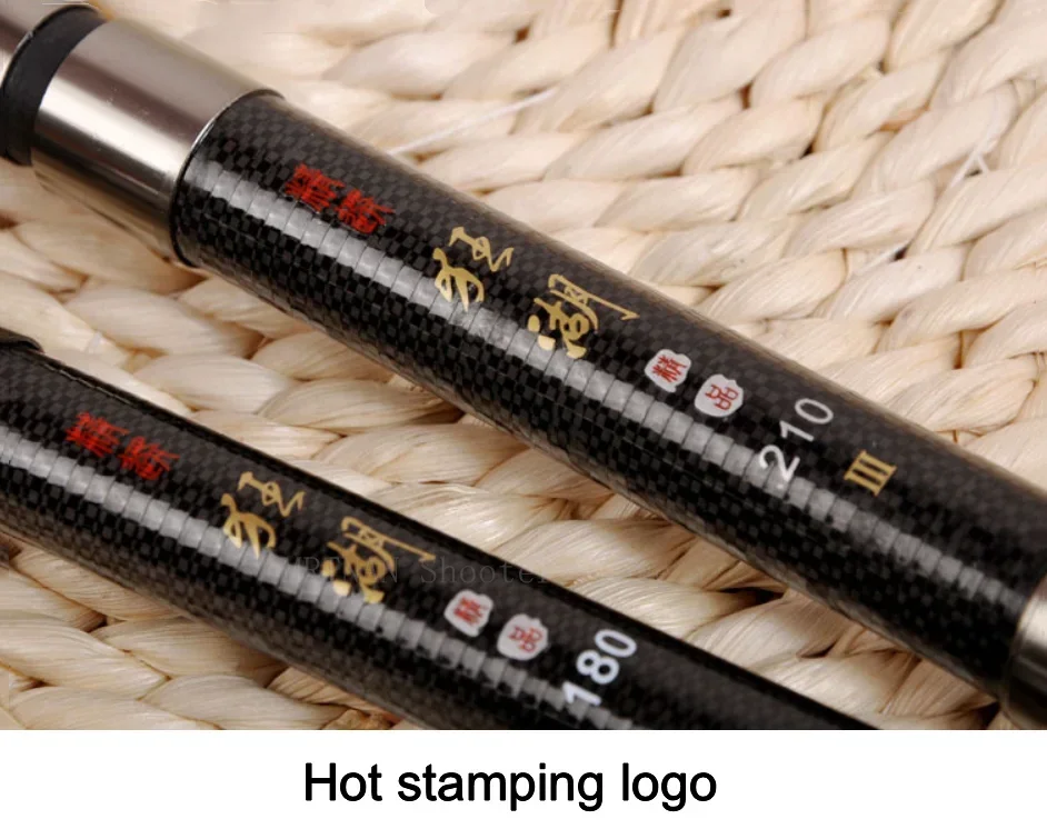 Diseño de logotipo de estampado caliente elegante y duradero para productos premium