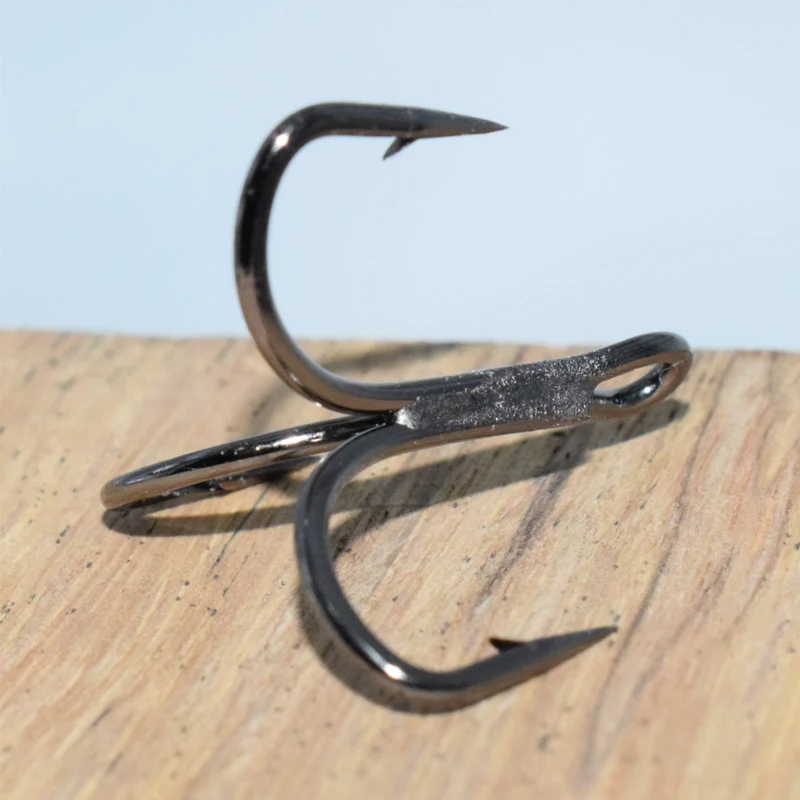 Mustad Anzuelos Triples con Púas – Acero Carbono Níquel Negro 3X - imagen 5