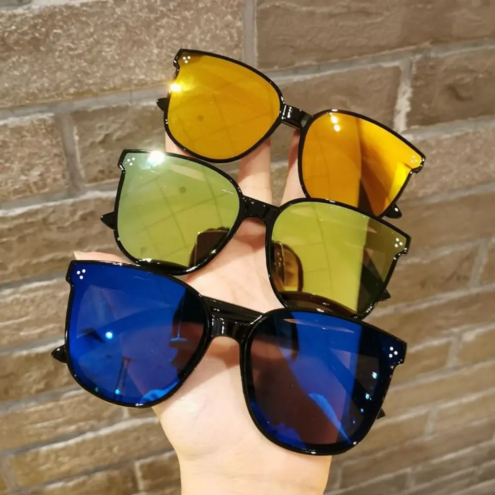 Gafas de sol de moda para niños al aire libre Marco cuadrado UV375 Gafas de sol plegables Gafas de viaje para niños y niñas pequeños - imagen 3