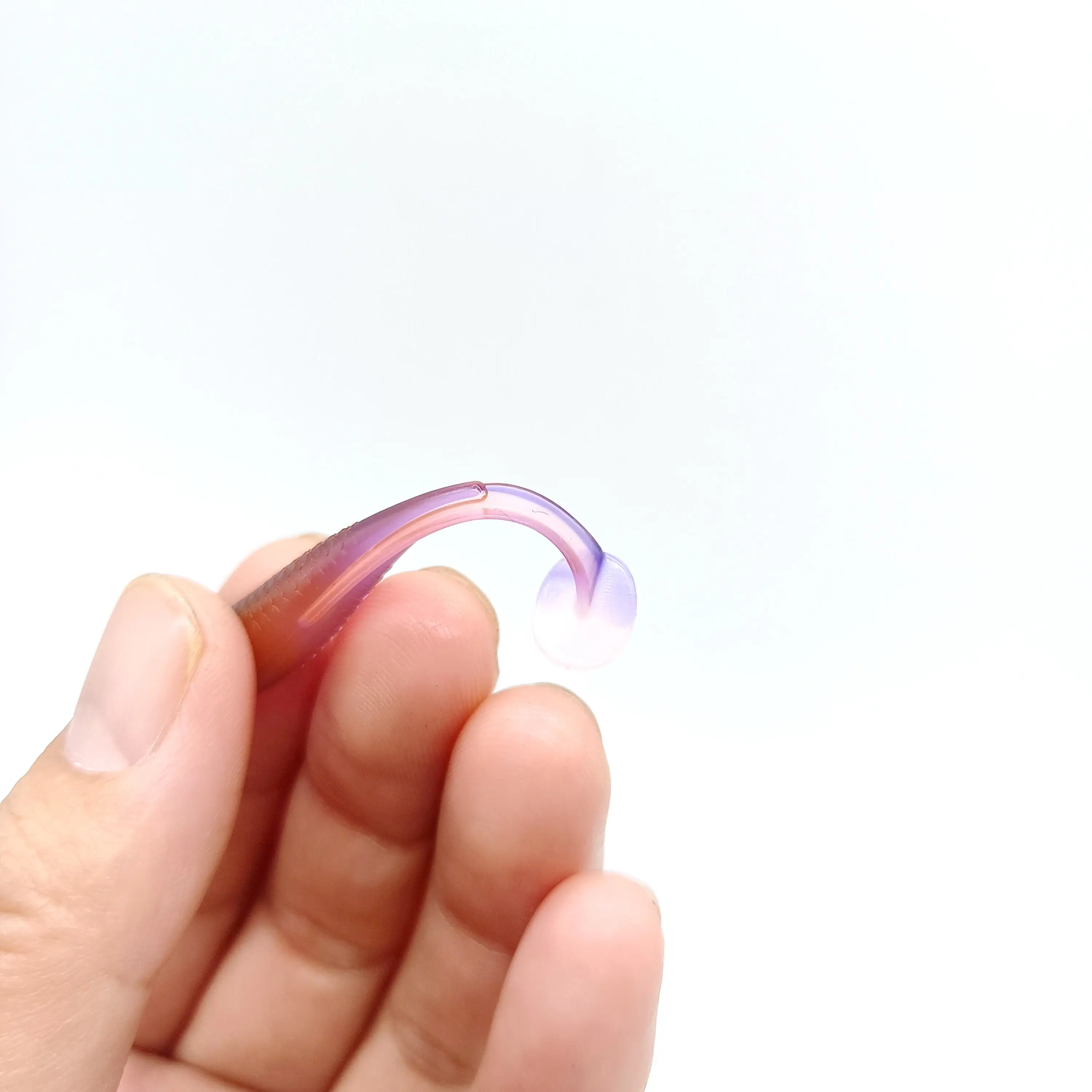 DUODUOYU 20 piezas cebos blandos con cola en T 1,3g/60mm cebo Artificial pequeño sábalo cebo de silicona de doble Color aparejos de pesca con cola en T - imagen 3