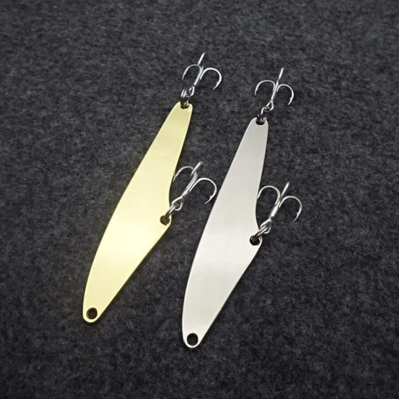 OUTKIT alta calidad fundición larga 1 Uds 11g18g Metal VIB señuelo de pesca Jigbait cuchara Crankbait manivela cebo triple con 2 ganchos
