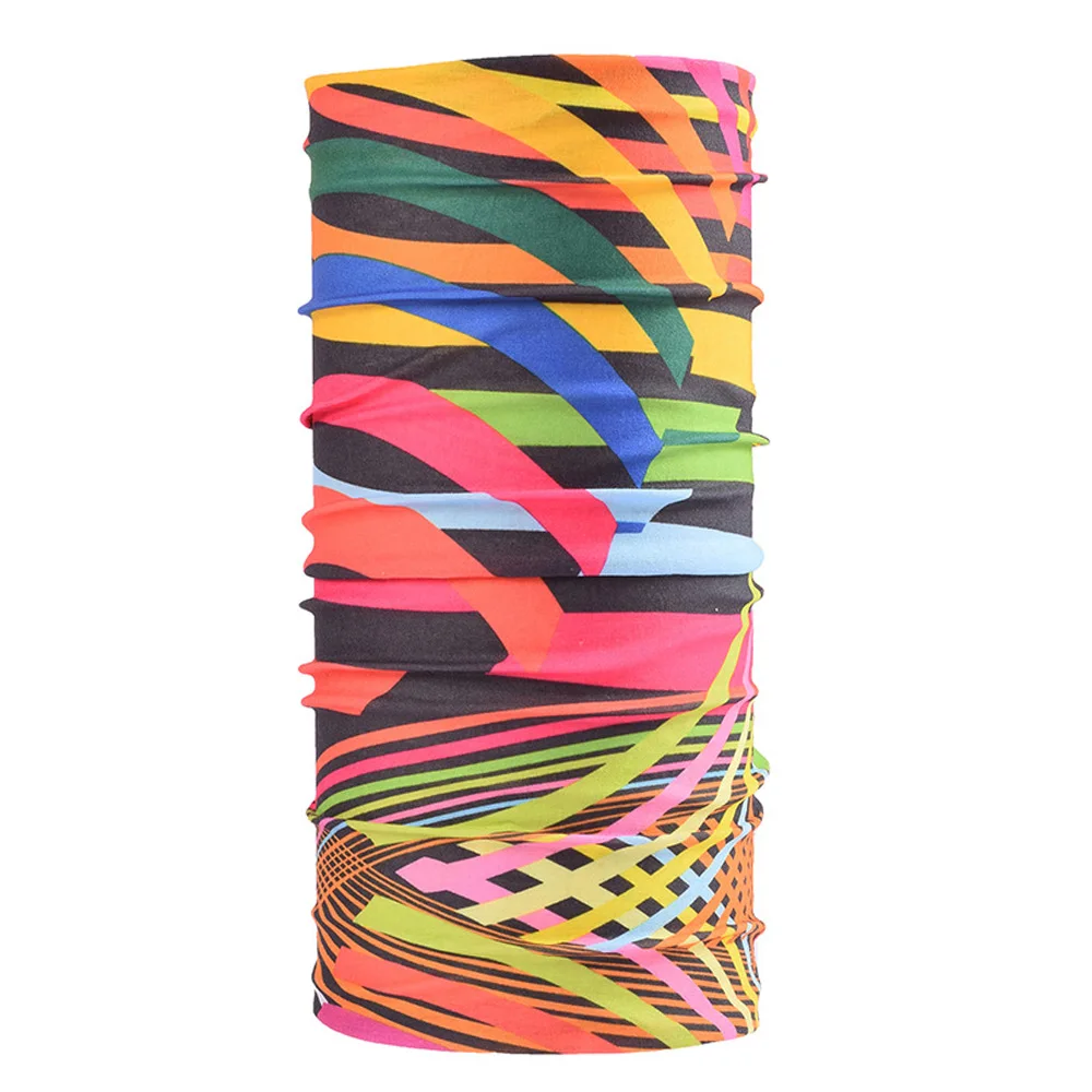 Una bufanda colorida con fondo negro