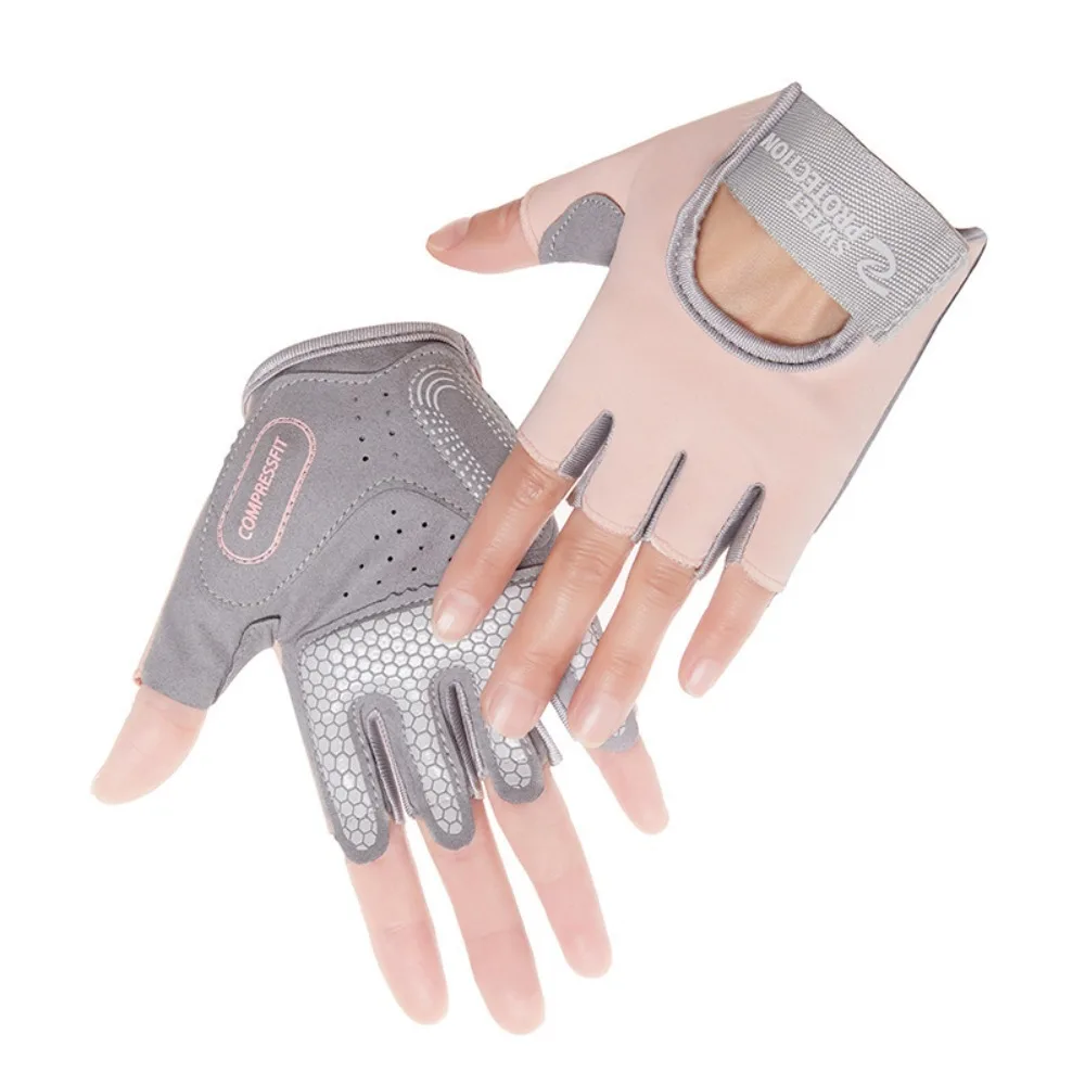 Descubra la comodidad y el rendimiento de estos guantes elegantes y funcionales.