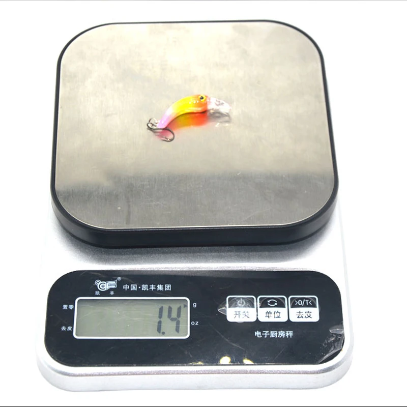 TAKEDO 8 unids/caja 1,5G 4CM señuelo de pesca Minnow cebo carpa Señuelos de Pesca Wobblers Jerkbait flotante Mini señuelo duro - imagen 5