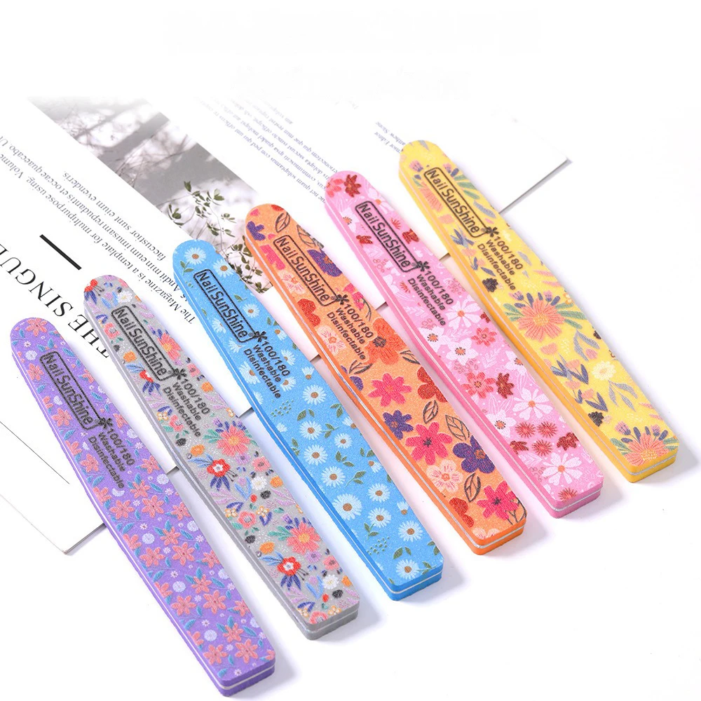 Descubra el mundo vibrante y práctico de los diseños de archivos de uñas con nuestro colorido variedad