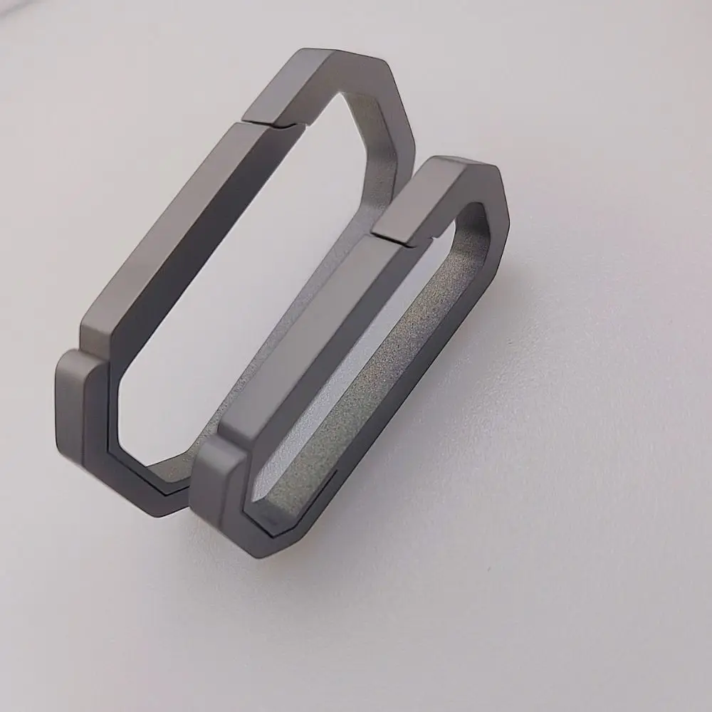 Llaveros reales de alta calidad, llaveros súper ligeros de aleación de titanio, llaveros de aleación de titanio con hebilla, regalo creativo masculino - imagen 3