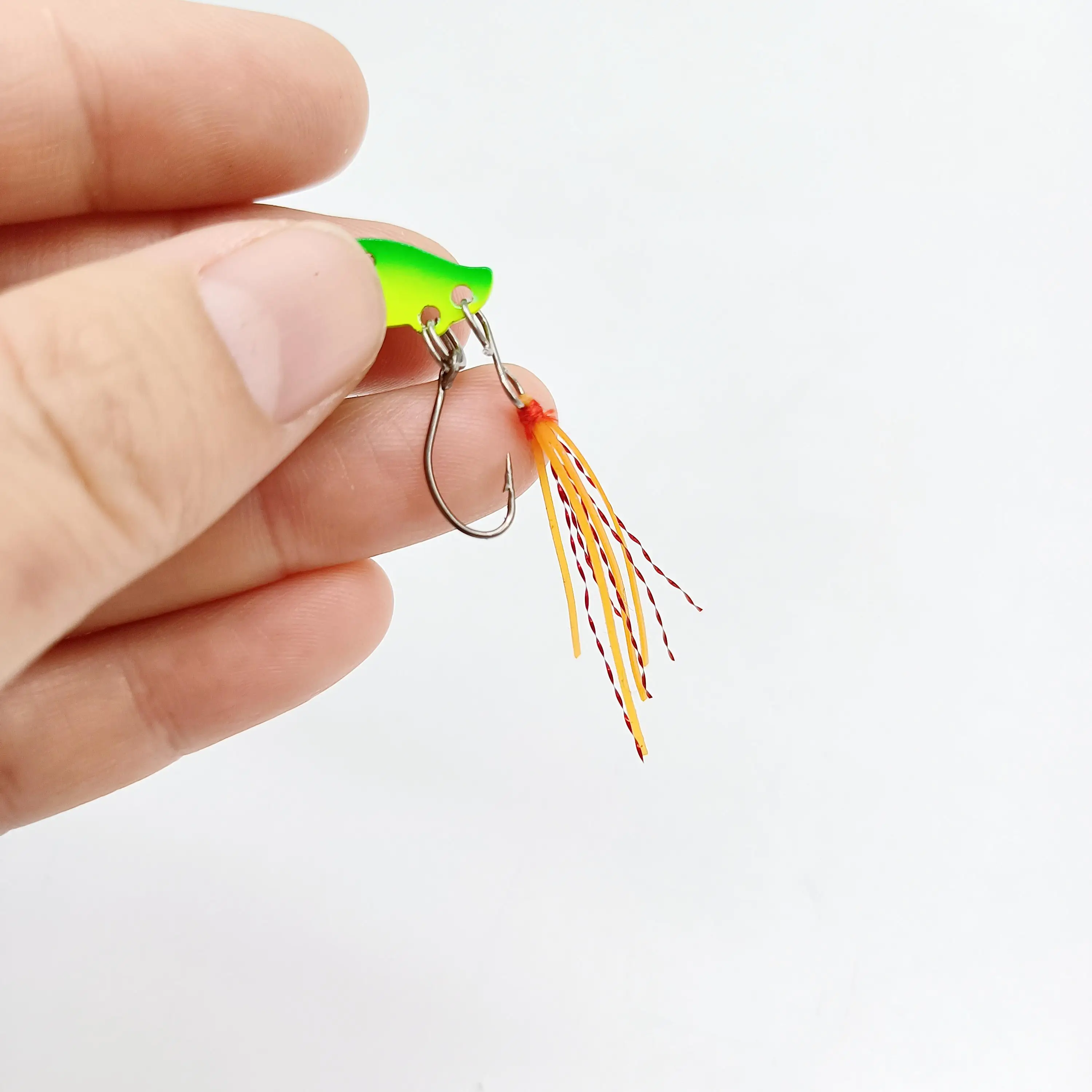DUODUOYU señuelo crankbait VIB hundible mini con anzuelo giratorio - imagen 2