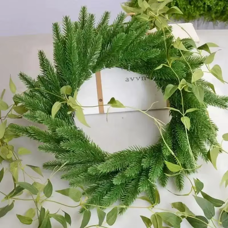 Adornos navideños de pino artificial colgantes para decorar árbol