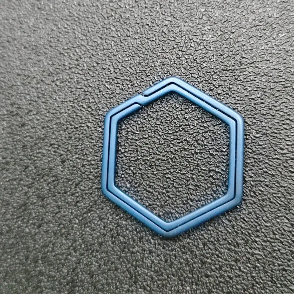 Llaveros con hebillas súper reales de alta calidad, llaveros ligeros de 23/29/34mm, llaveros de aleación de titanio, herramientas para exteriores - imagen 2