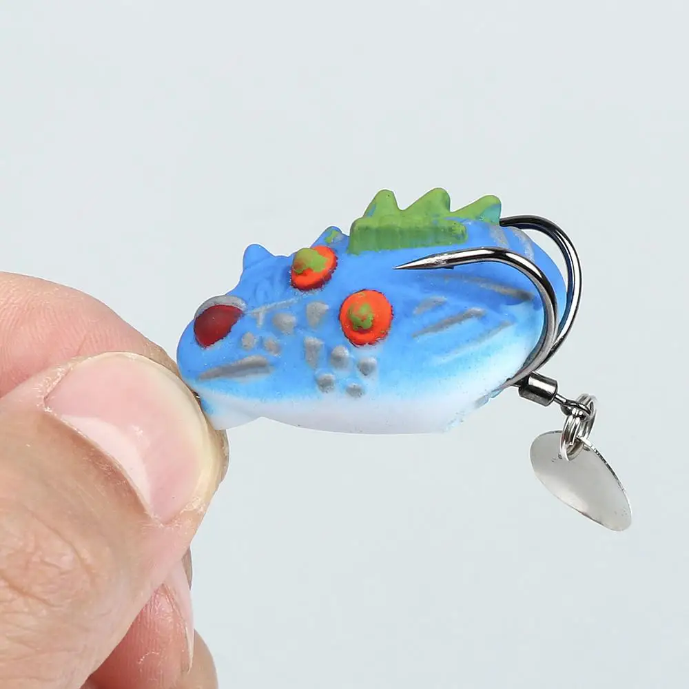 Señuelo de pesca de rana suave de 3cm/4,4g, Mini señuelo suave con anzuelos dobles, cebo Artificial de rana con rayos de agua superiores - imagen 4