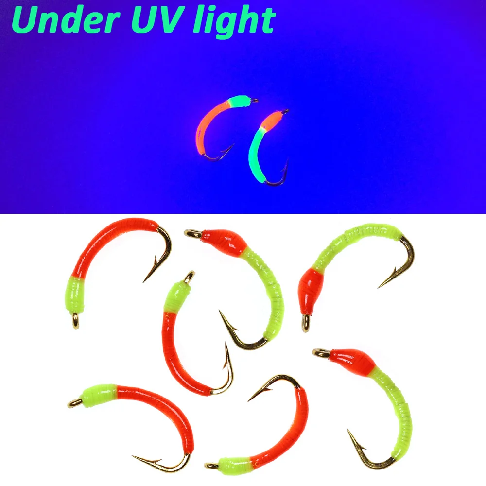 Bajo luz UV