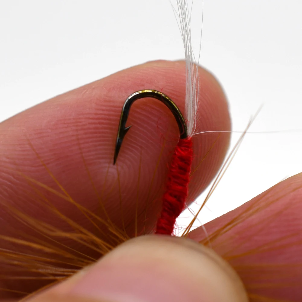 MNFT Mosca Seca Terrestre Roja – Barbless - imagen 5