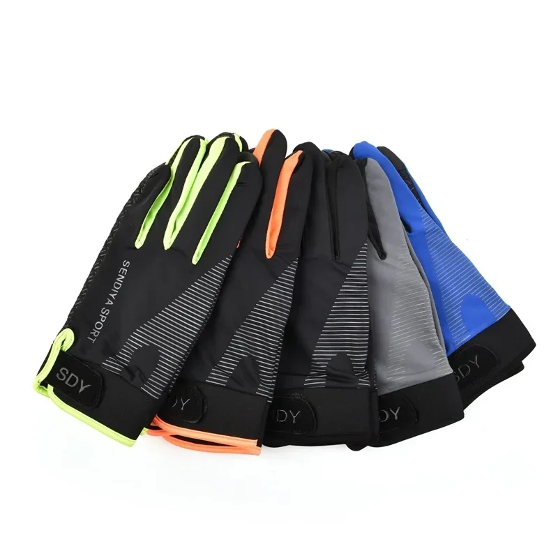 Guantes de ciclismo unisex en color negro con diseño transpirable