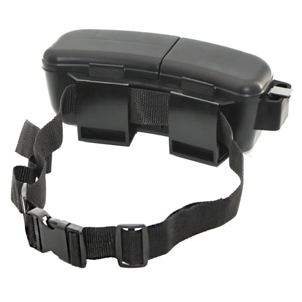 un contenedor de almacenamiento compacto y portátil con una correa segura para un fácil transporte