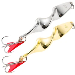 Señuelo spinner giratorio con cucharas metálicas y lentejuelas rojas