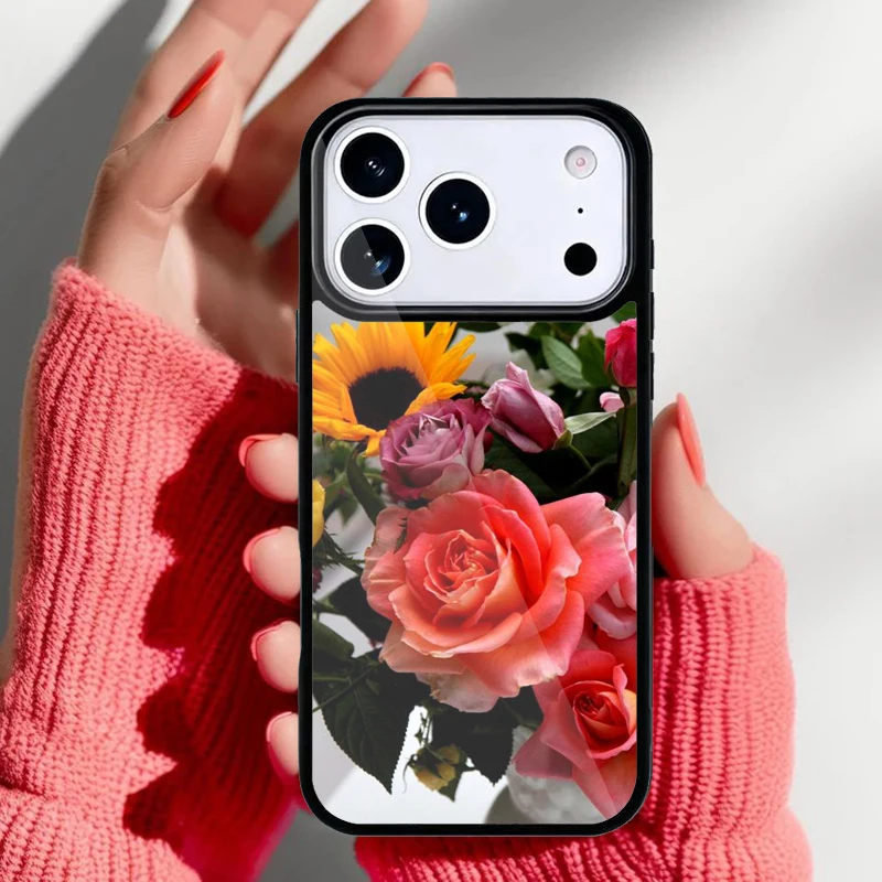 Funda instalada en un iPhone mostrando el ajuste preciso