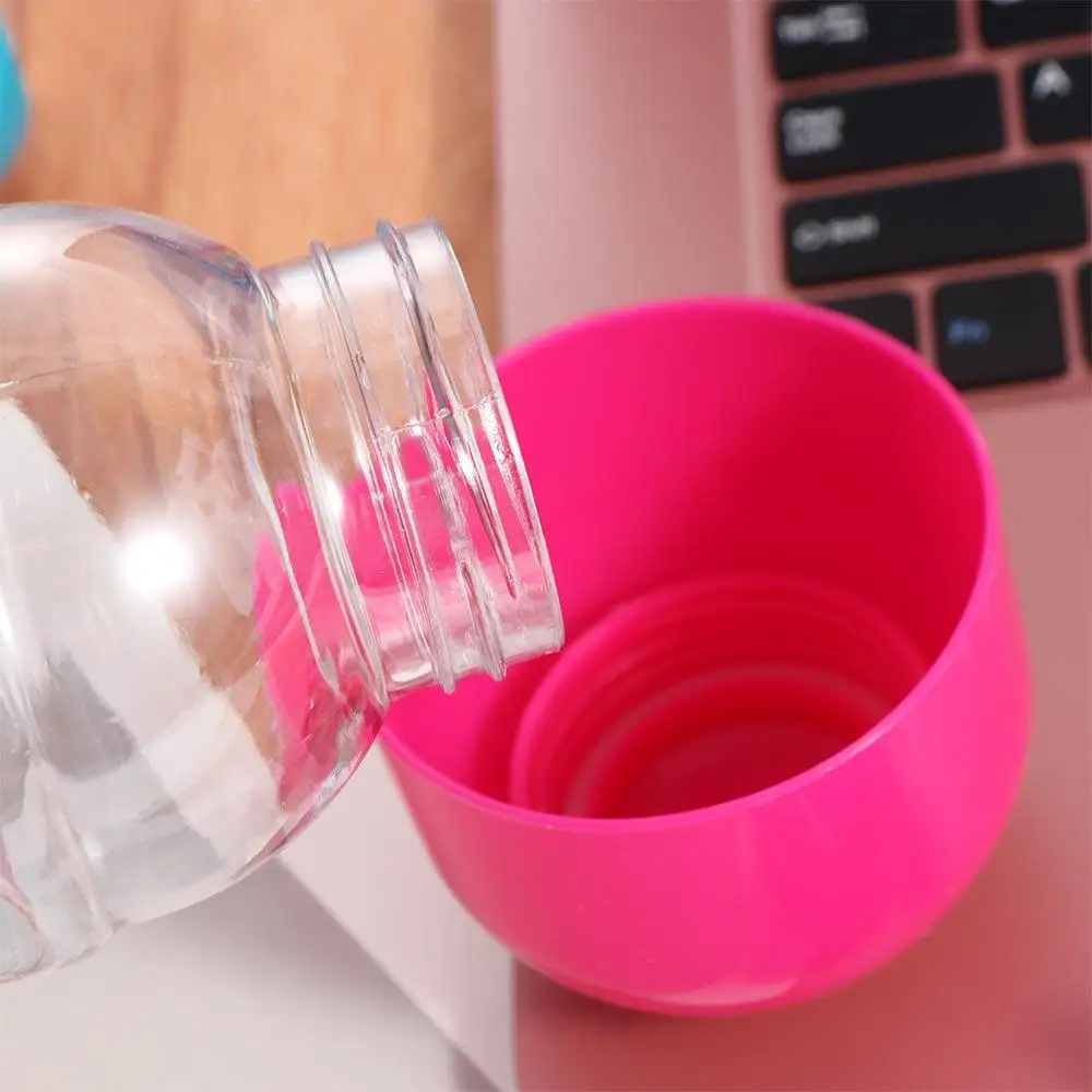 Manténgase hidratado con una elegante botella de agua moderna