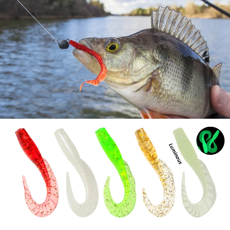 Señuelos de pesca 1 Juego de 50 Uds. 6cm Predator señuelo suave gusano Wobblers para Lucio trucha cebo de silicona Artificial con caja Swimbait de mar - imagen 5