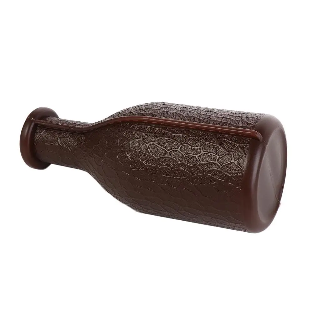 una botella de textura marrón con diseño único