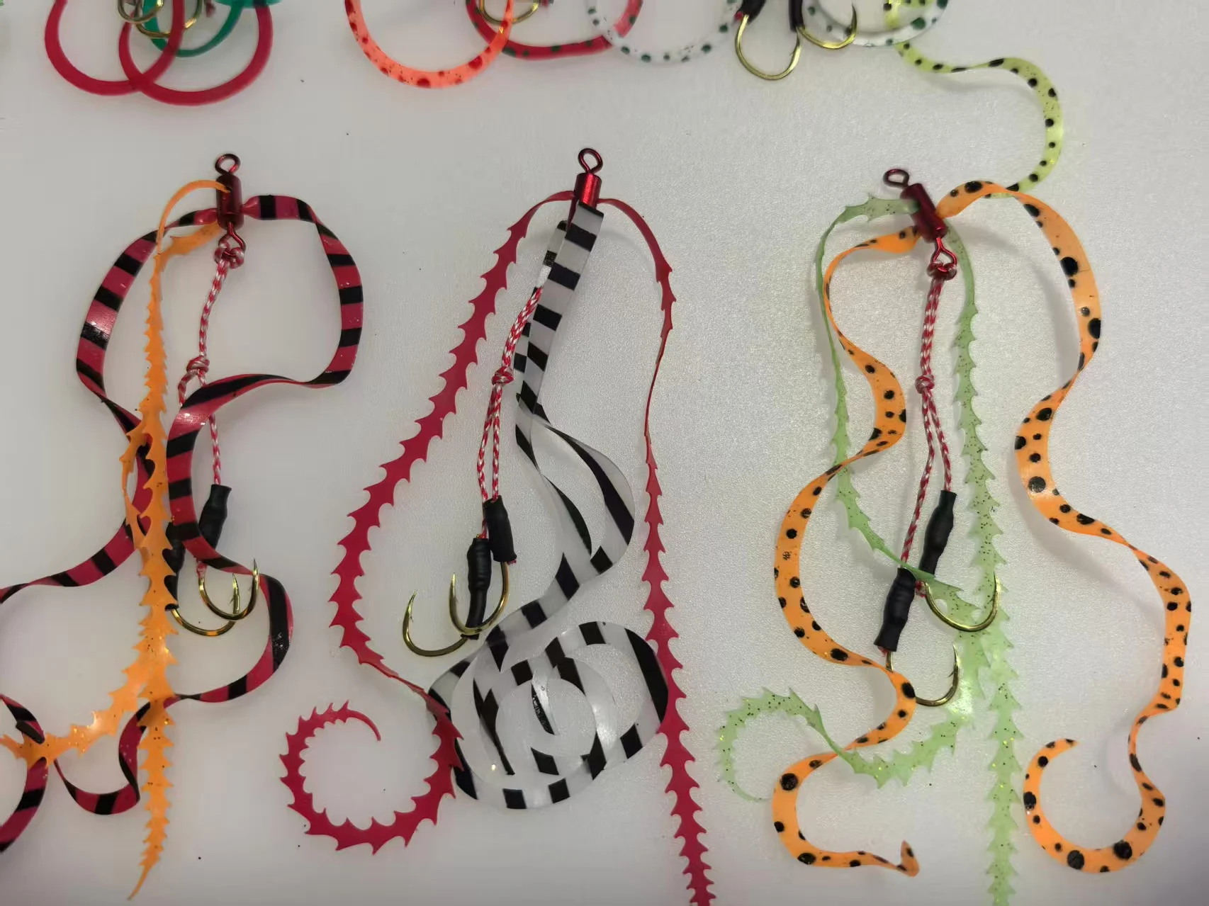 Kabura Jigging Madai – Ganchos asistencia faldas silicona y filamentos - imagen 2