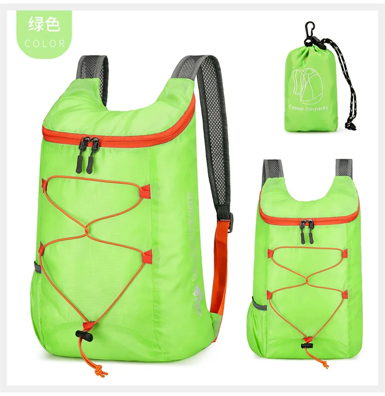 Compacta y vibrante Esta mochila liviana es perfecta para su próxima aventura