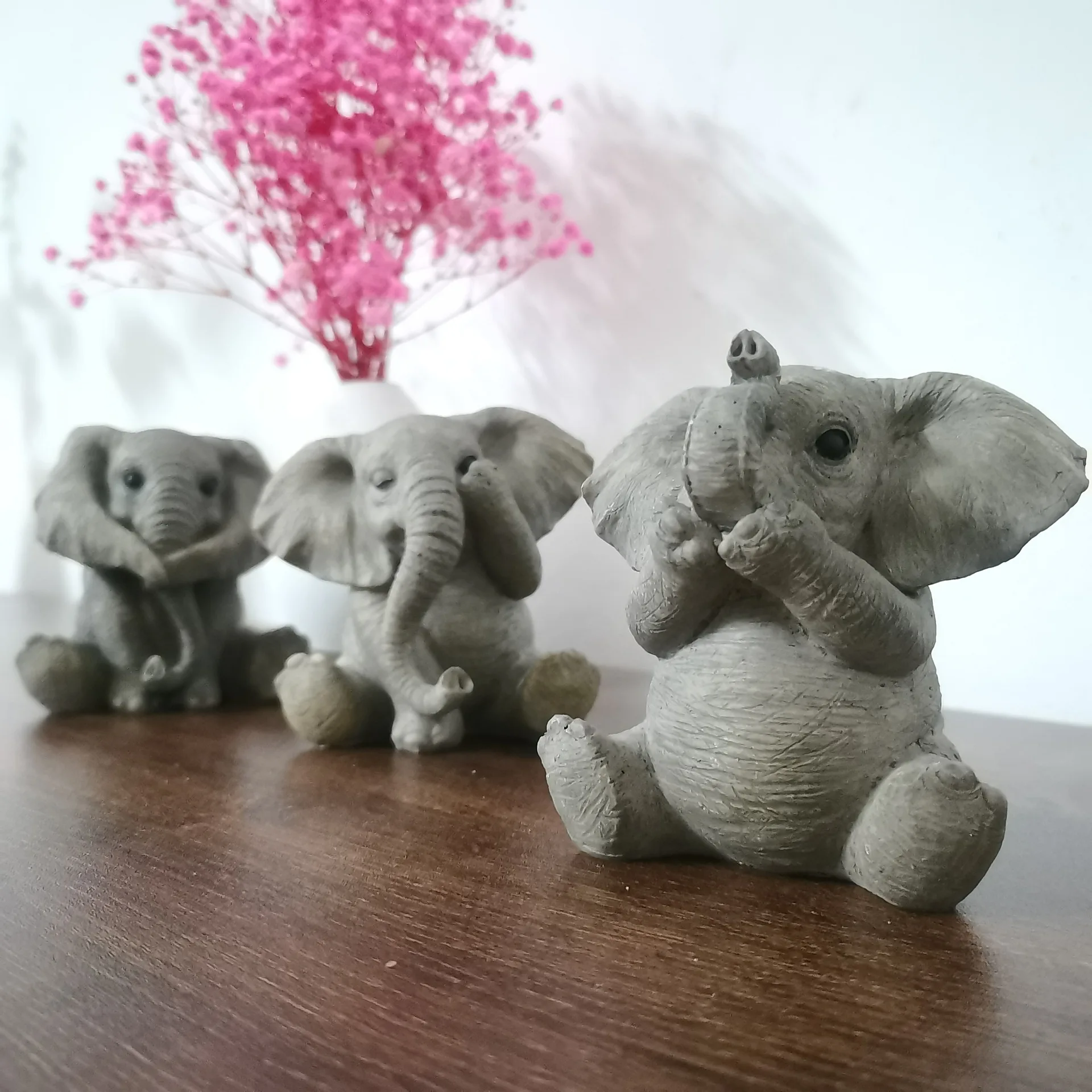3 tipos de decoración de elefante pequeño, figuras de elefante gris Feng Shui de la suerte, creatividad de resina, muñeco de elefante bonito juguetón - imagen 2