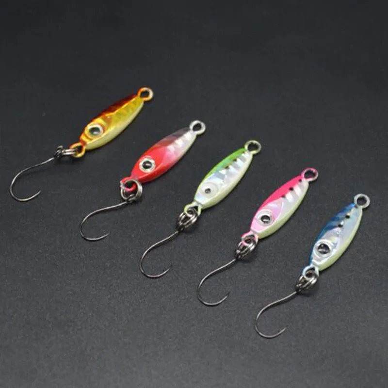 Nuevo Mini señuelo de pesca 2,7 CM 4,5 CM 3g 6g cuchara señuelos de Metal Spinnerbait Minnow pez pequeño anzuelo único Jig Stream trucha hielo de invierno